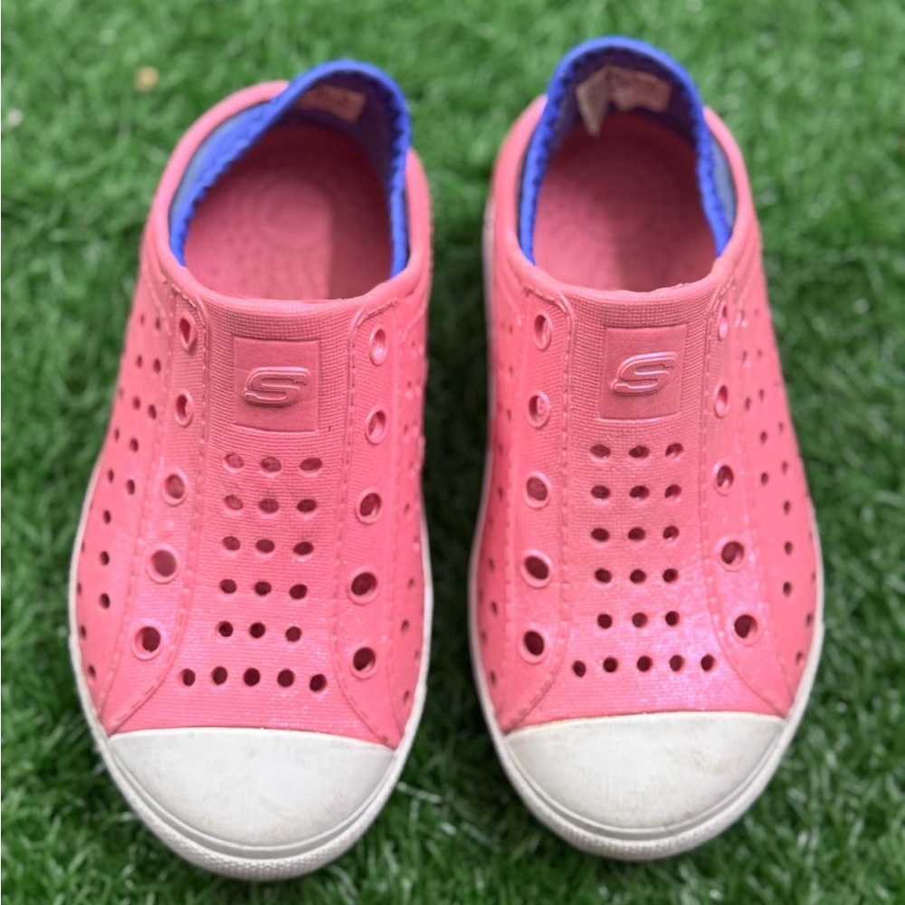 Skechers Kids Pink and White Sneakers Casual Slip-On Size 9